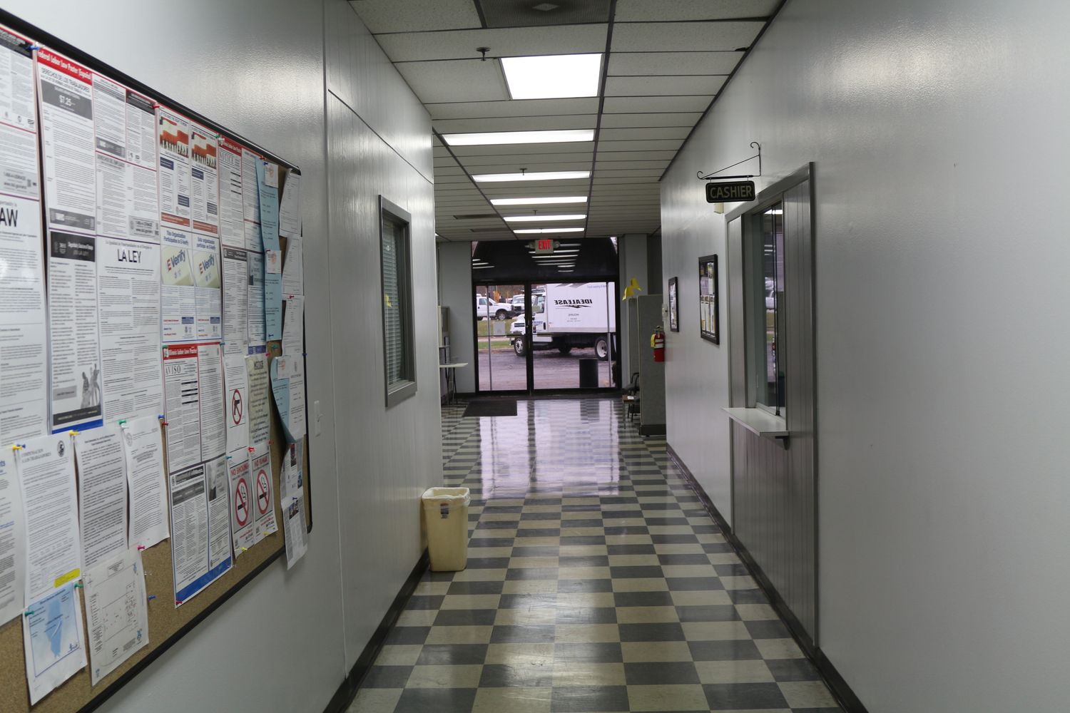 401 S Dirksen Pkwy, Springfield, IL 62703